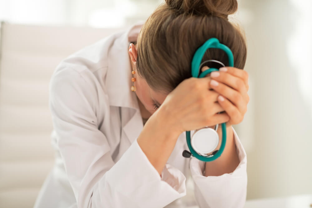 a distressed doctor thinks about the high rates of depression and burnout among US doctors